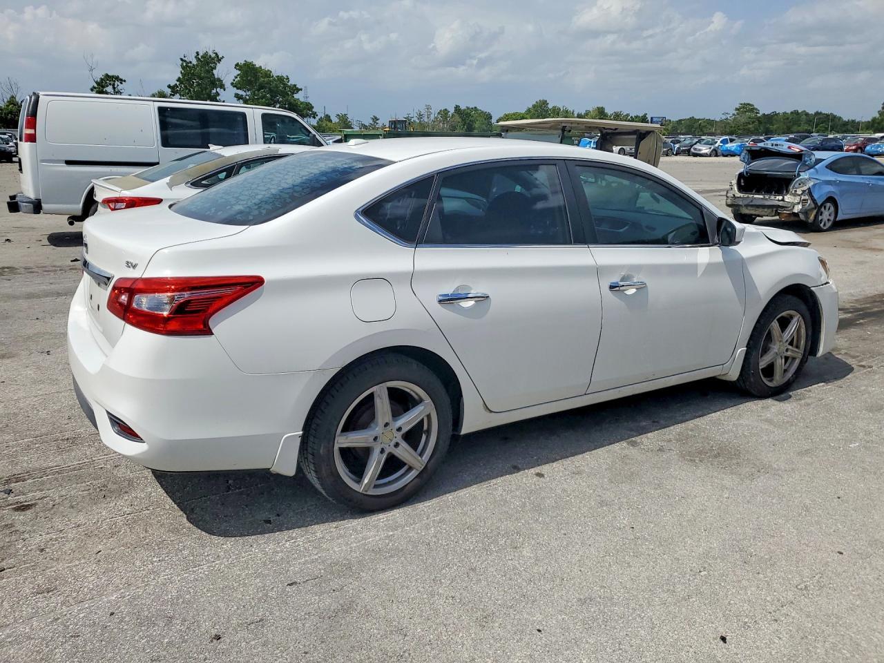 2016 Nissan Sentra Sv - Фото 3