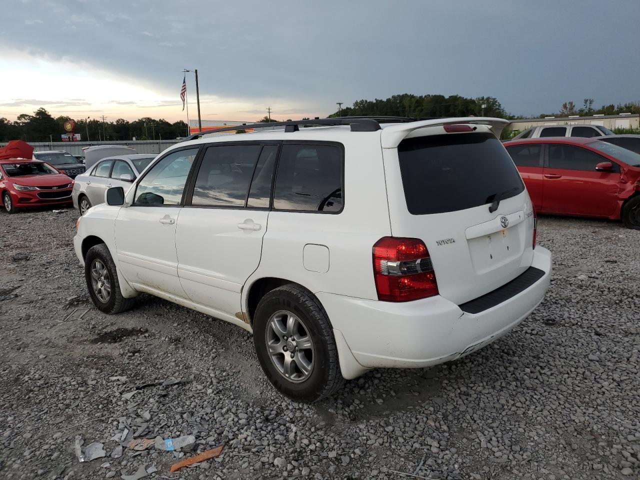 2007 Toyota Highlander Sport - Image 2