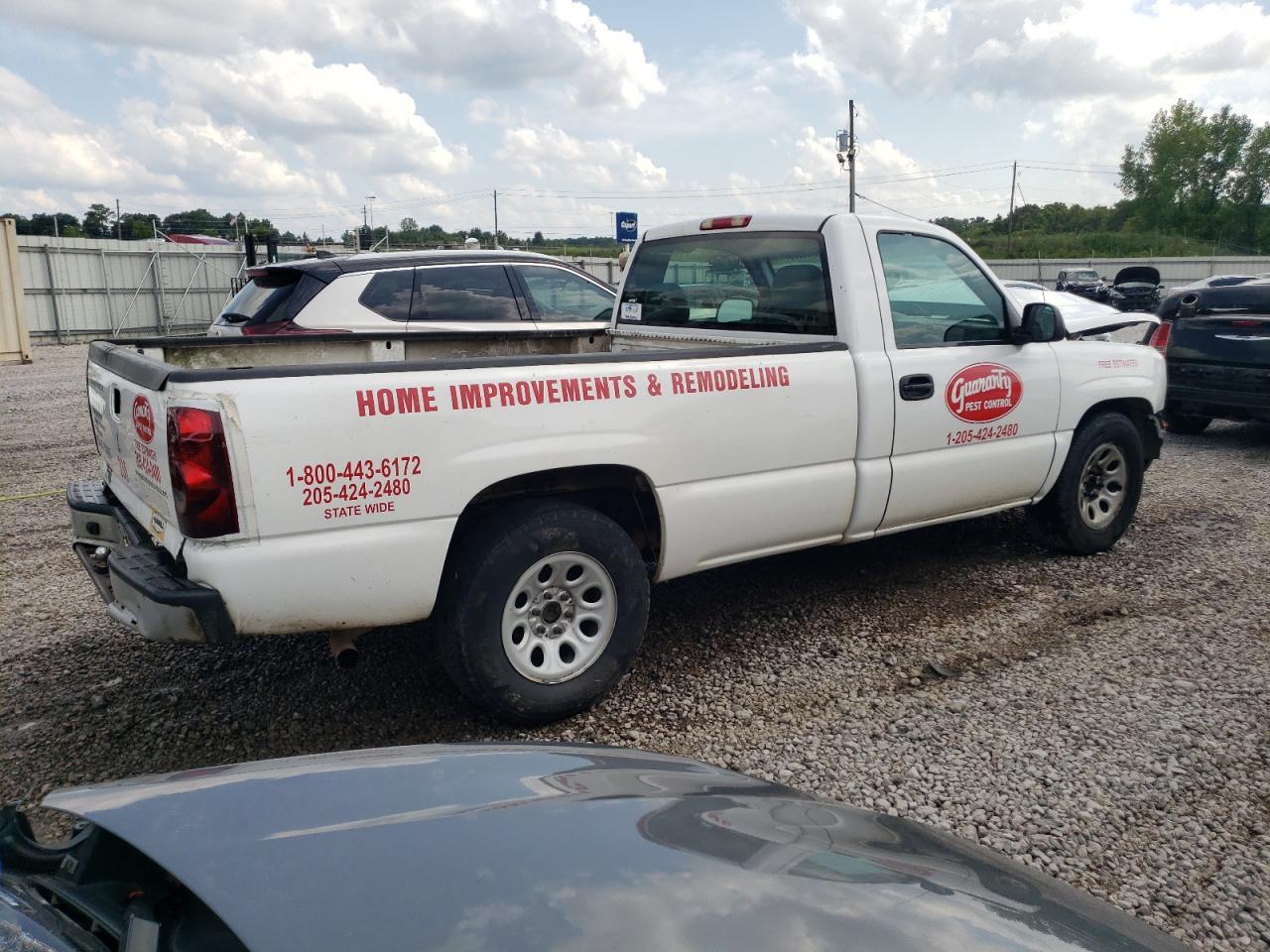 2007 Chevrolet Silverado C1500 Classic - Image 3