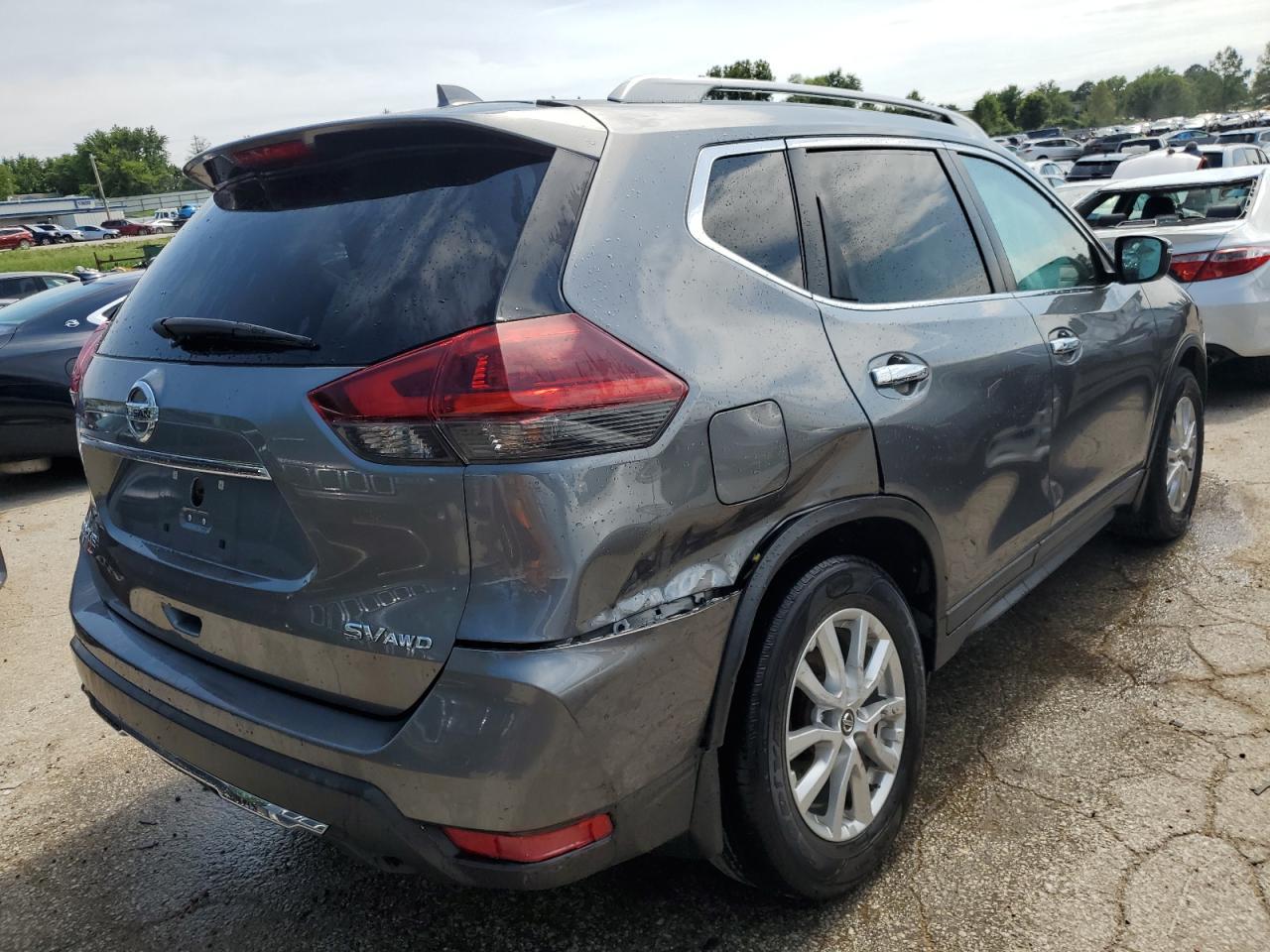 2018 Nissan Rogue S - Фото 3