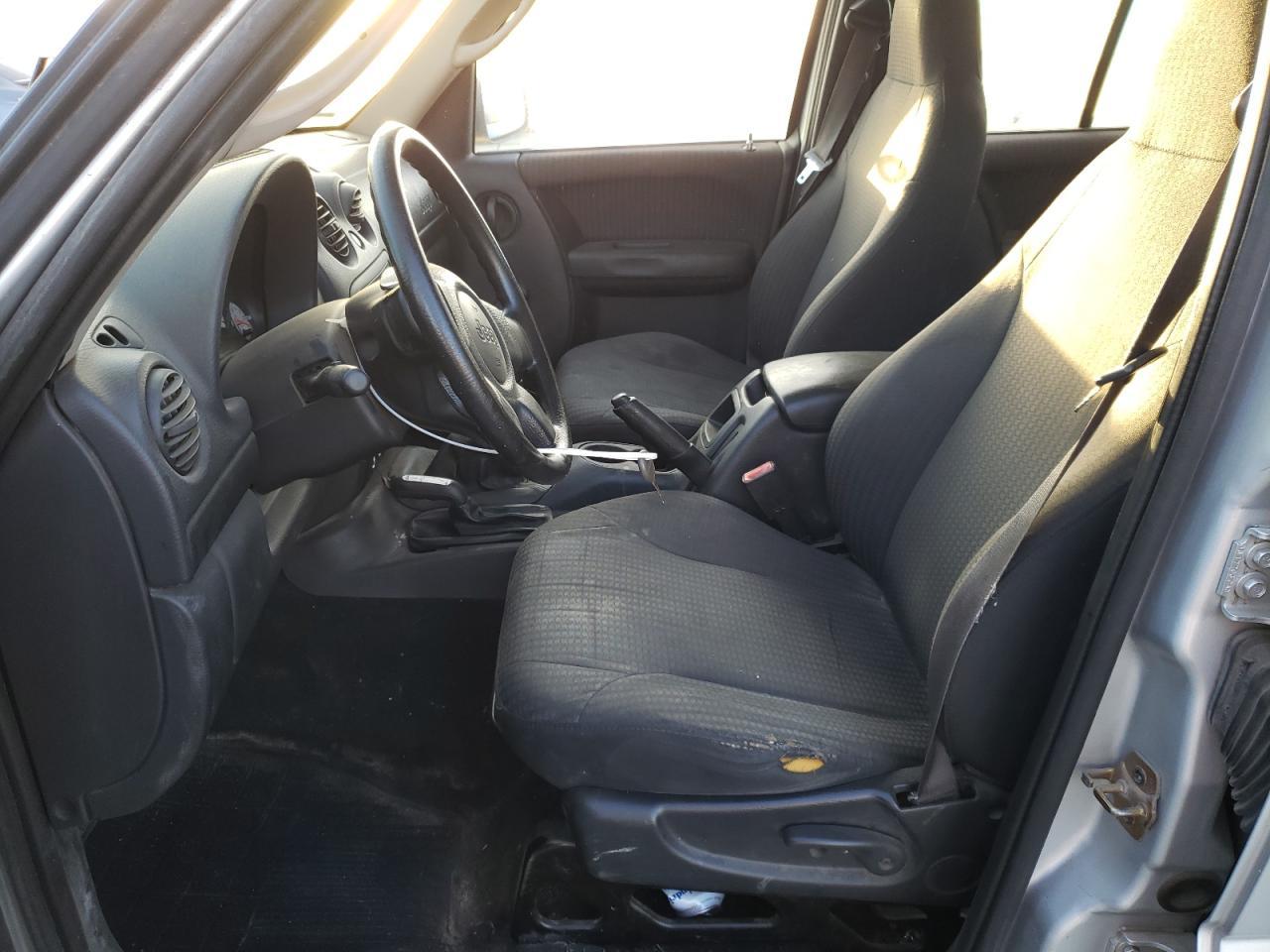 2002 Jeep Liberty Sport - Фото 7