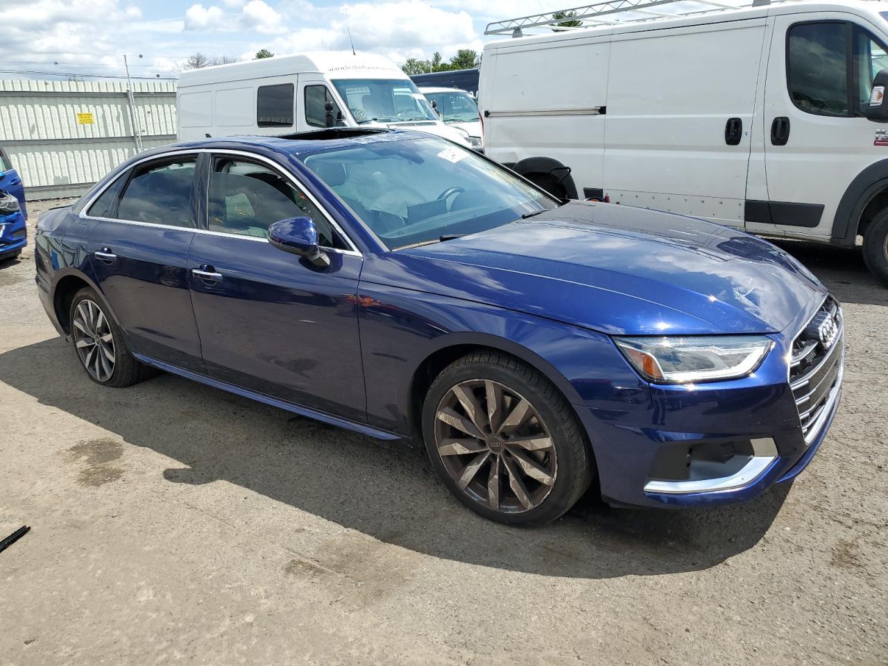 2022 Audi A4 Premium 40 - Фото 4