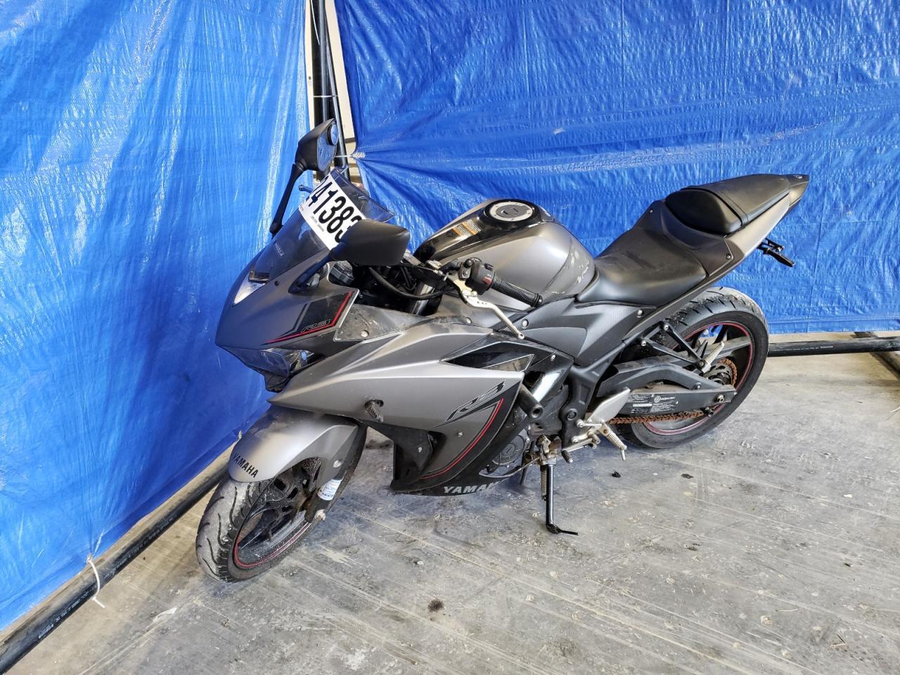 2016 Yamaha Yzfr3 - Image 2