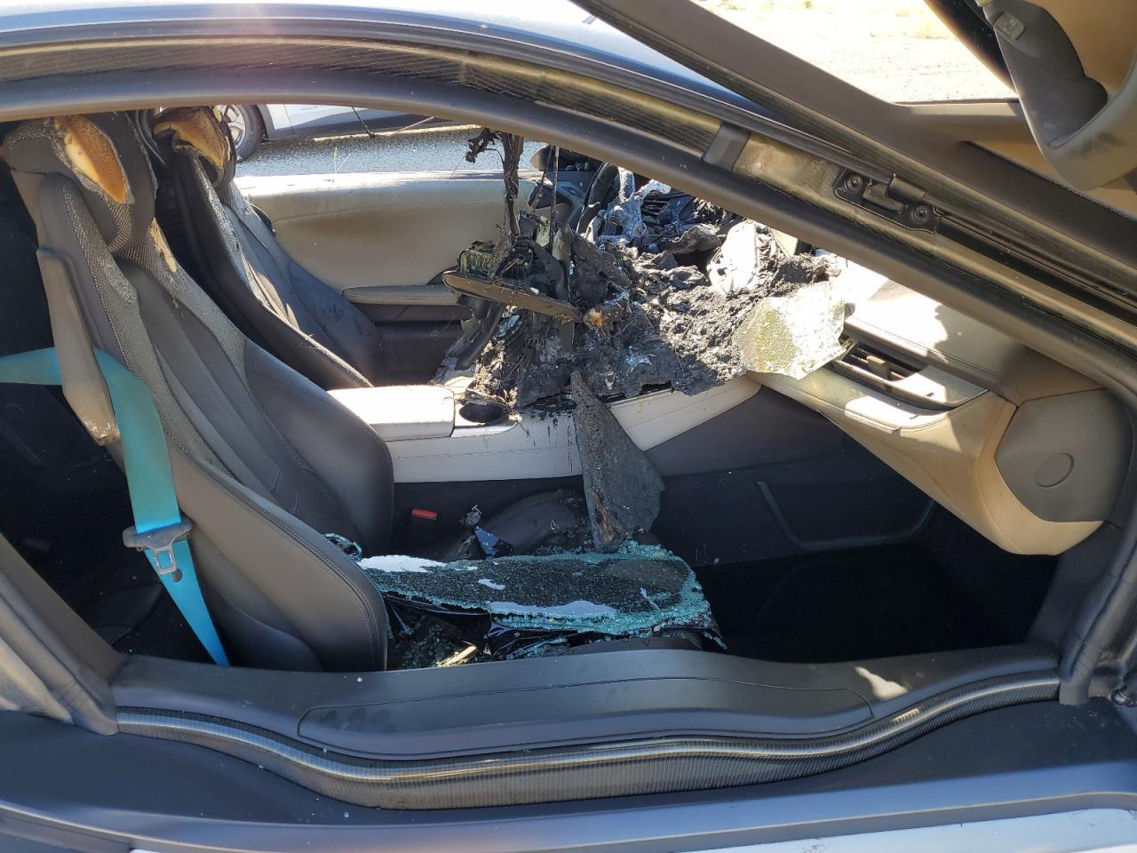 2016 BMW I8 - Image 7