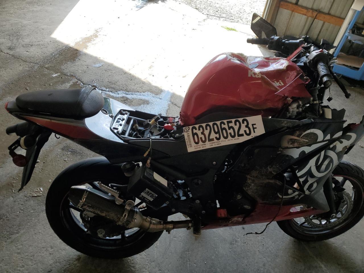 2010 Kawasaki Ex250 J - Фото 5