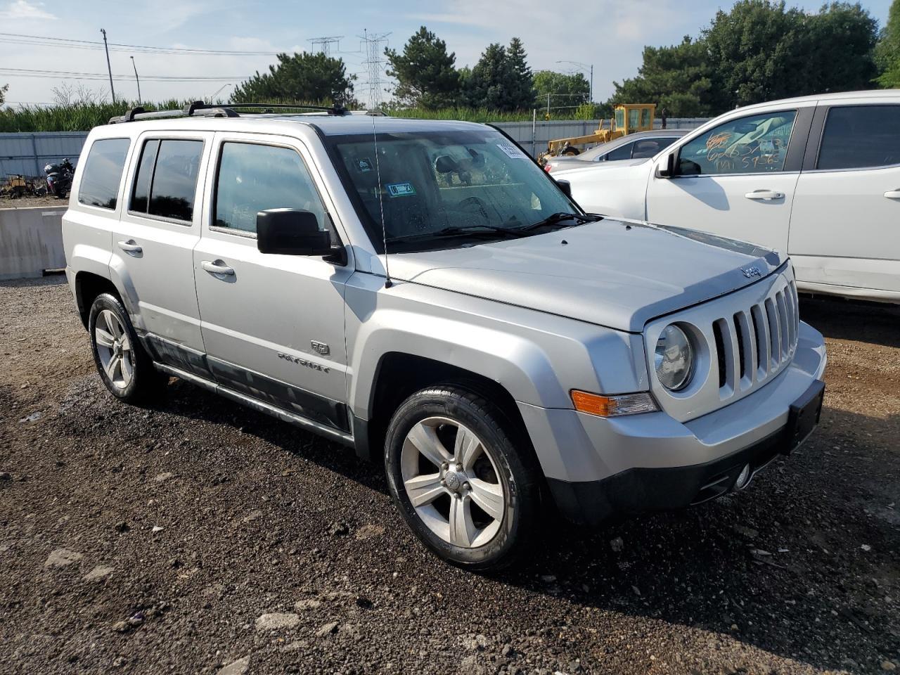 2011 Jeep Patriot Latitude - Фото 4