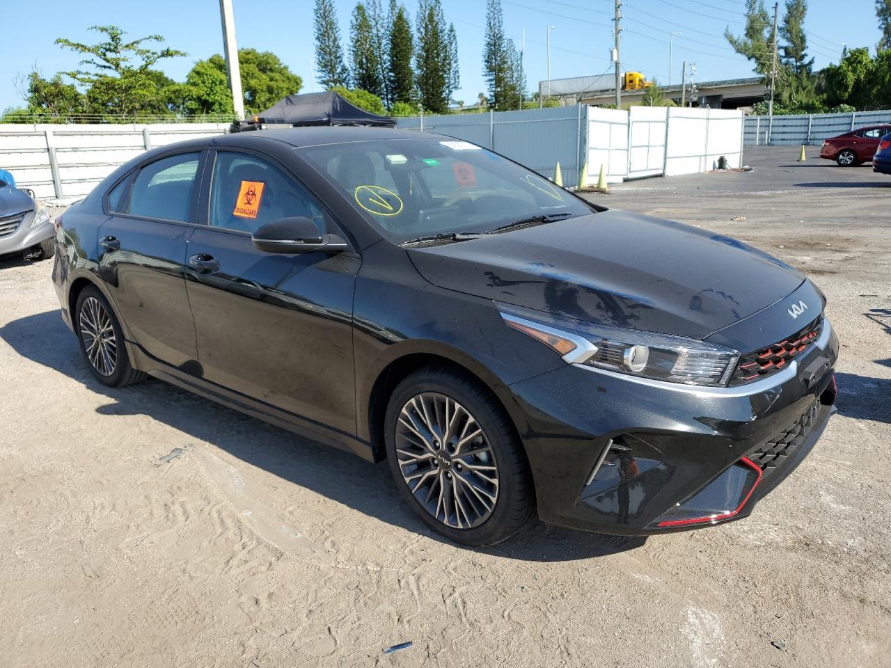 2023 Kia Forte Gt Line - Фото 4