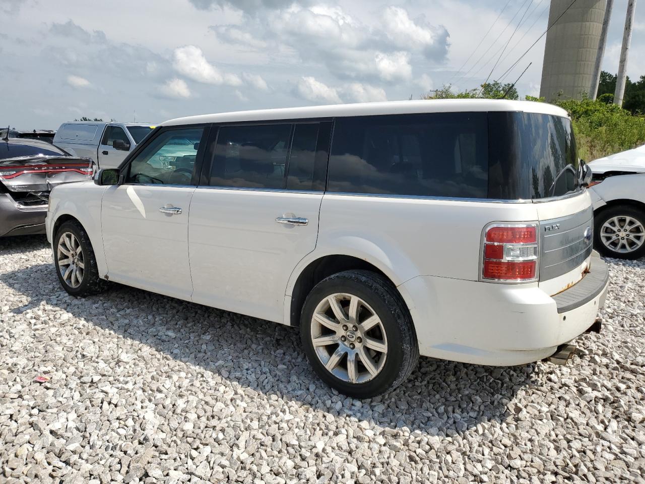 2009 Ford Flex Limited - Image 2