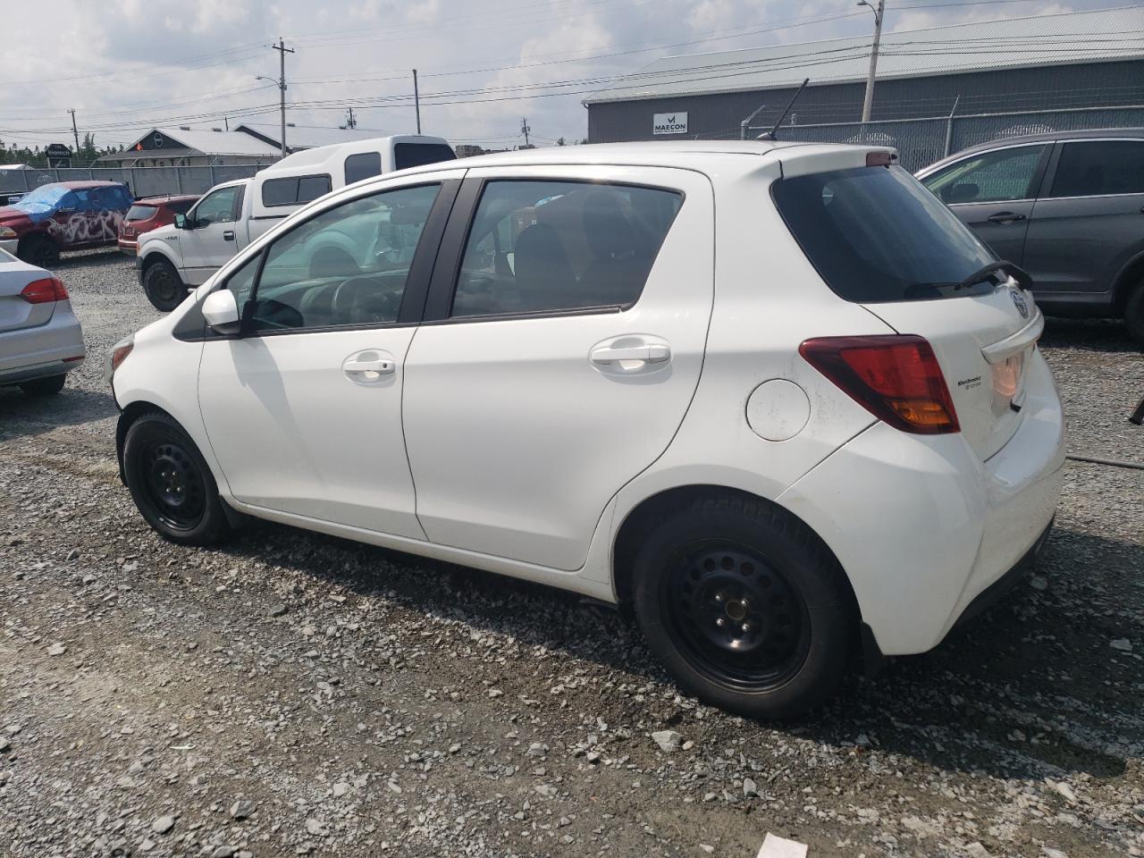 2015 Toyota Yaris - Фото 2