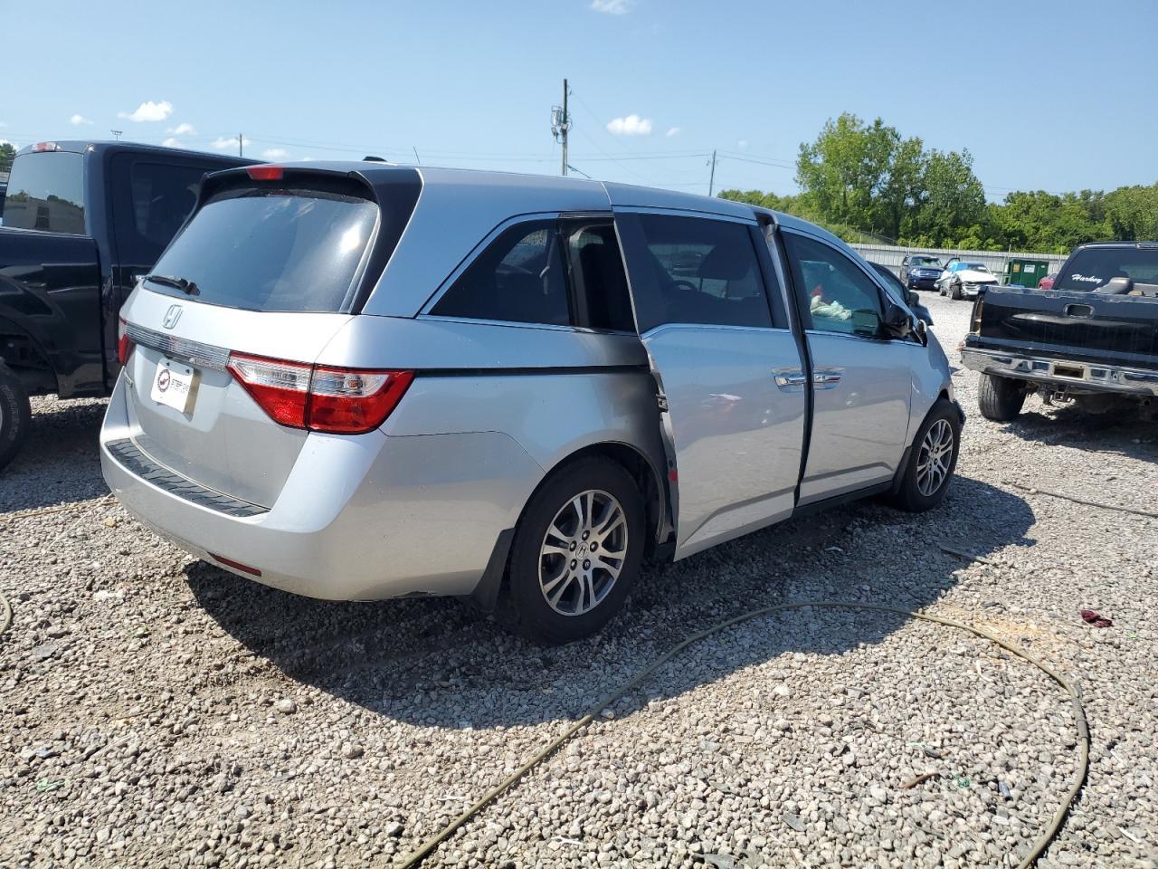 2011 Honda Odyssey Exl - Image 3