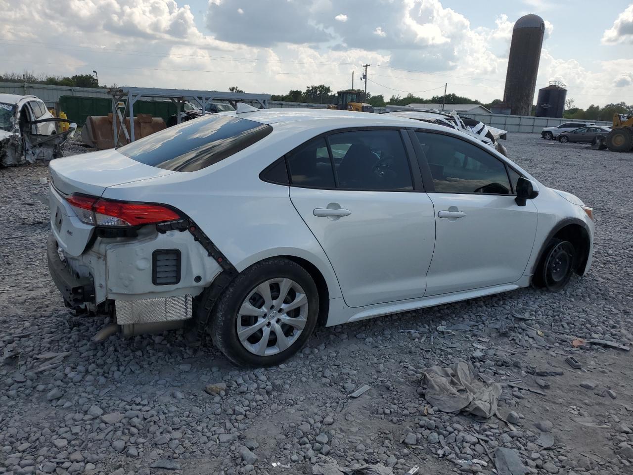 2022 Toyota Corolla Le - Image 3