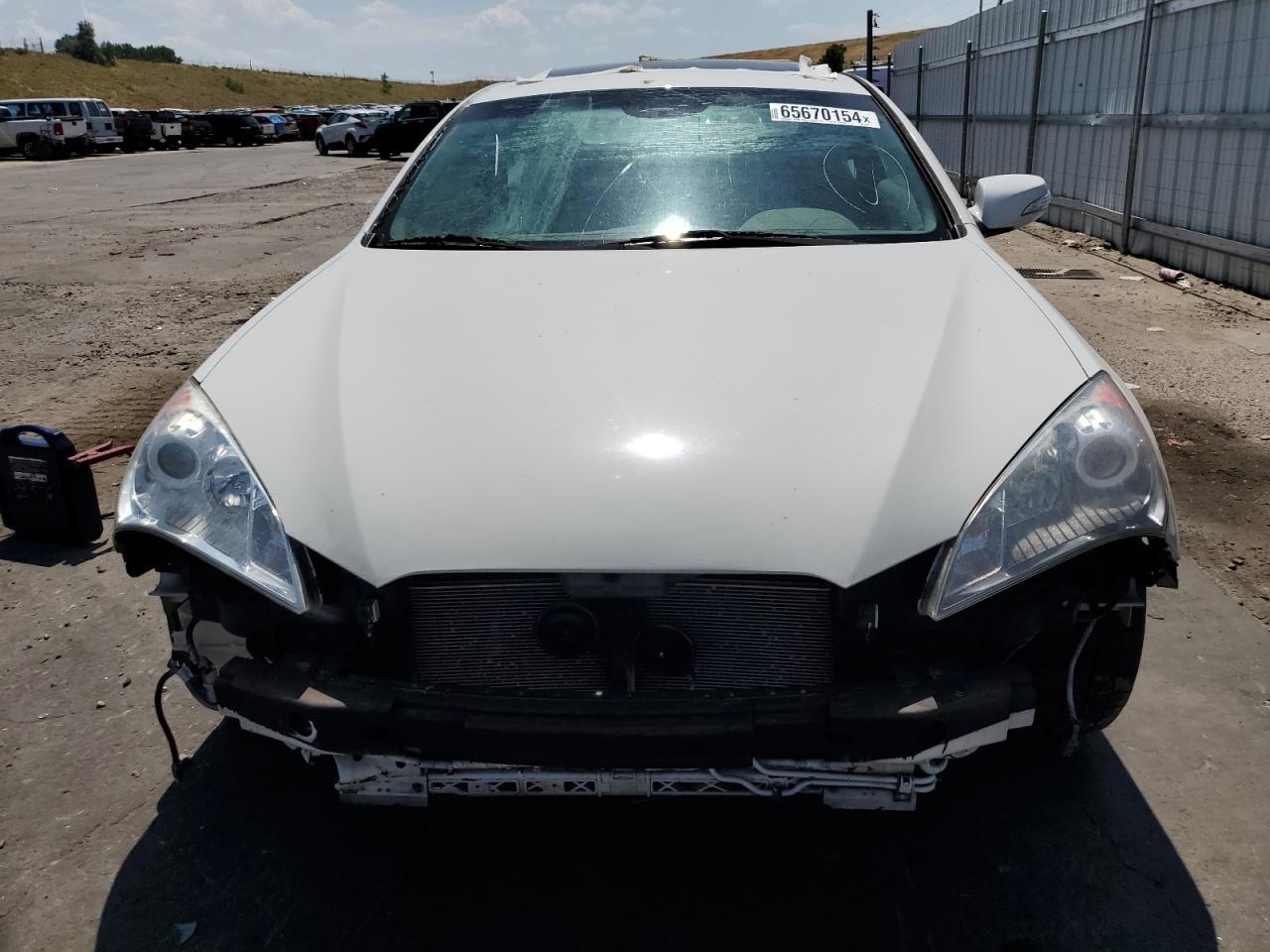 2012 Hyundai Genesis Coupe 3.8L - Фото 5