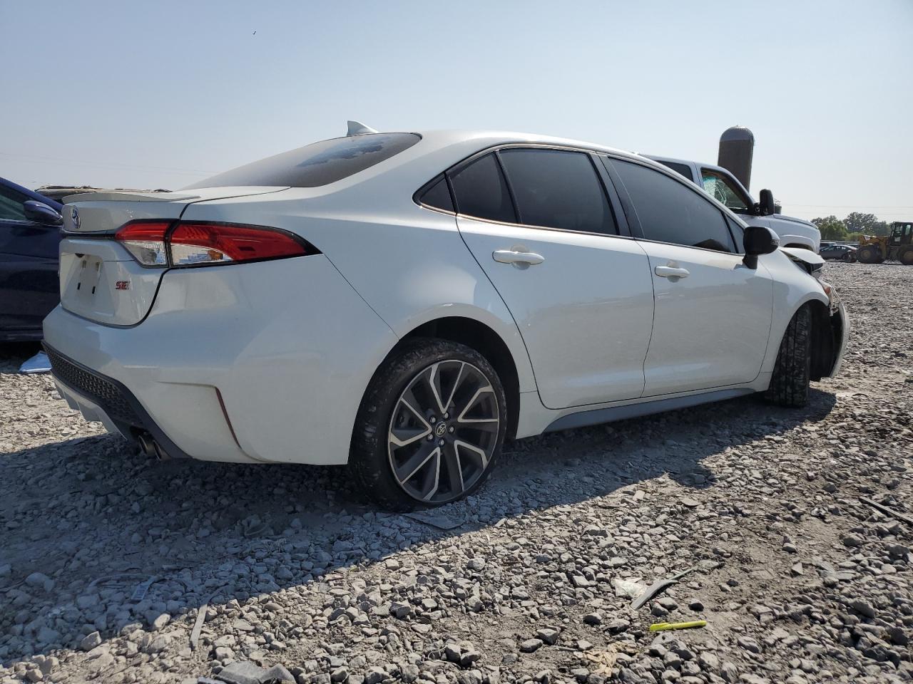 2020 Toyota Corolla Se - Фото 3