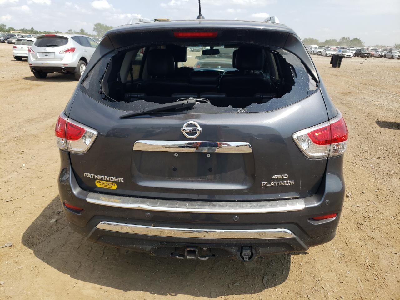 2014 Nissan Pathfinder S - Image 6