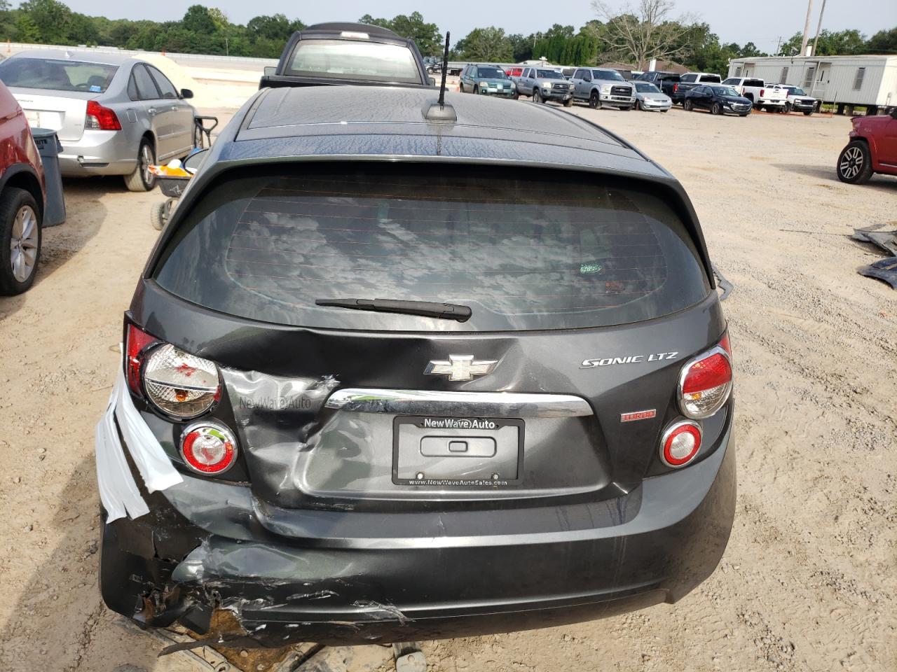 2016 Chevrolet Sonic Ltz - Фото 6