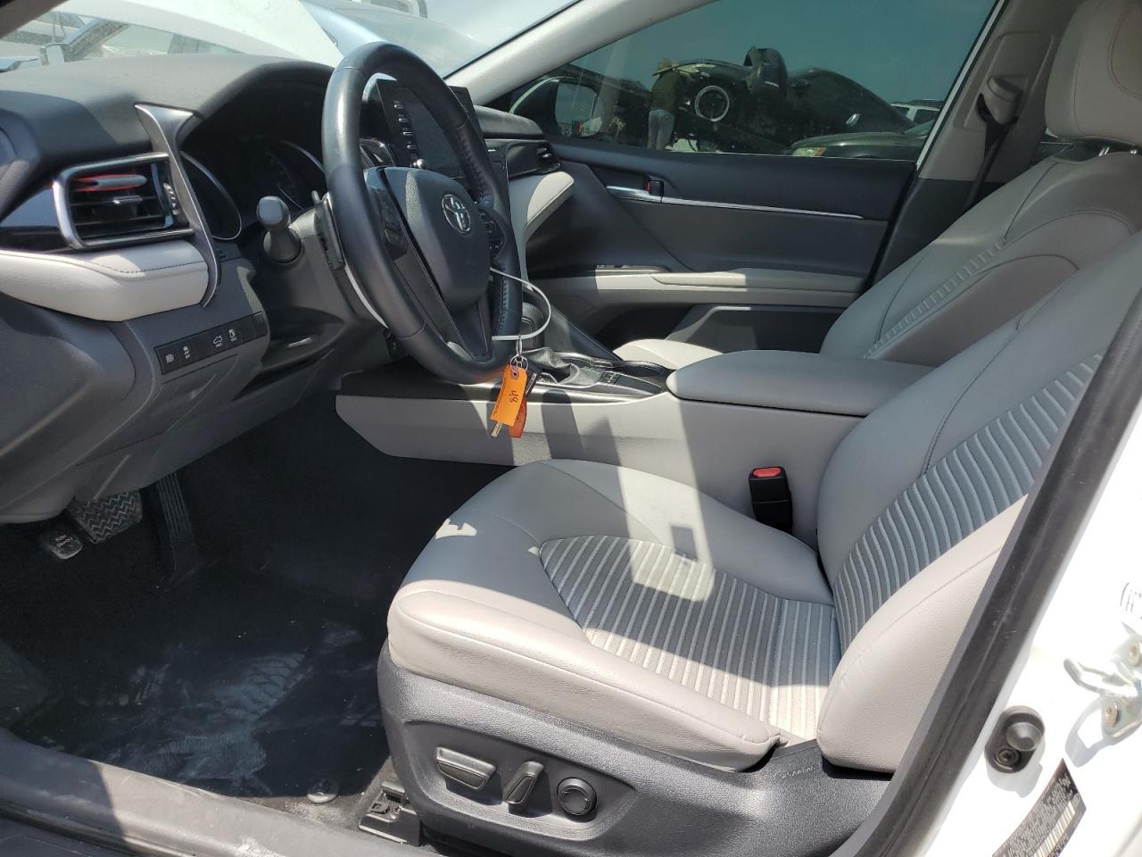 2023 Toyota Camry Se - Фото 7