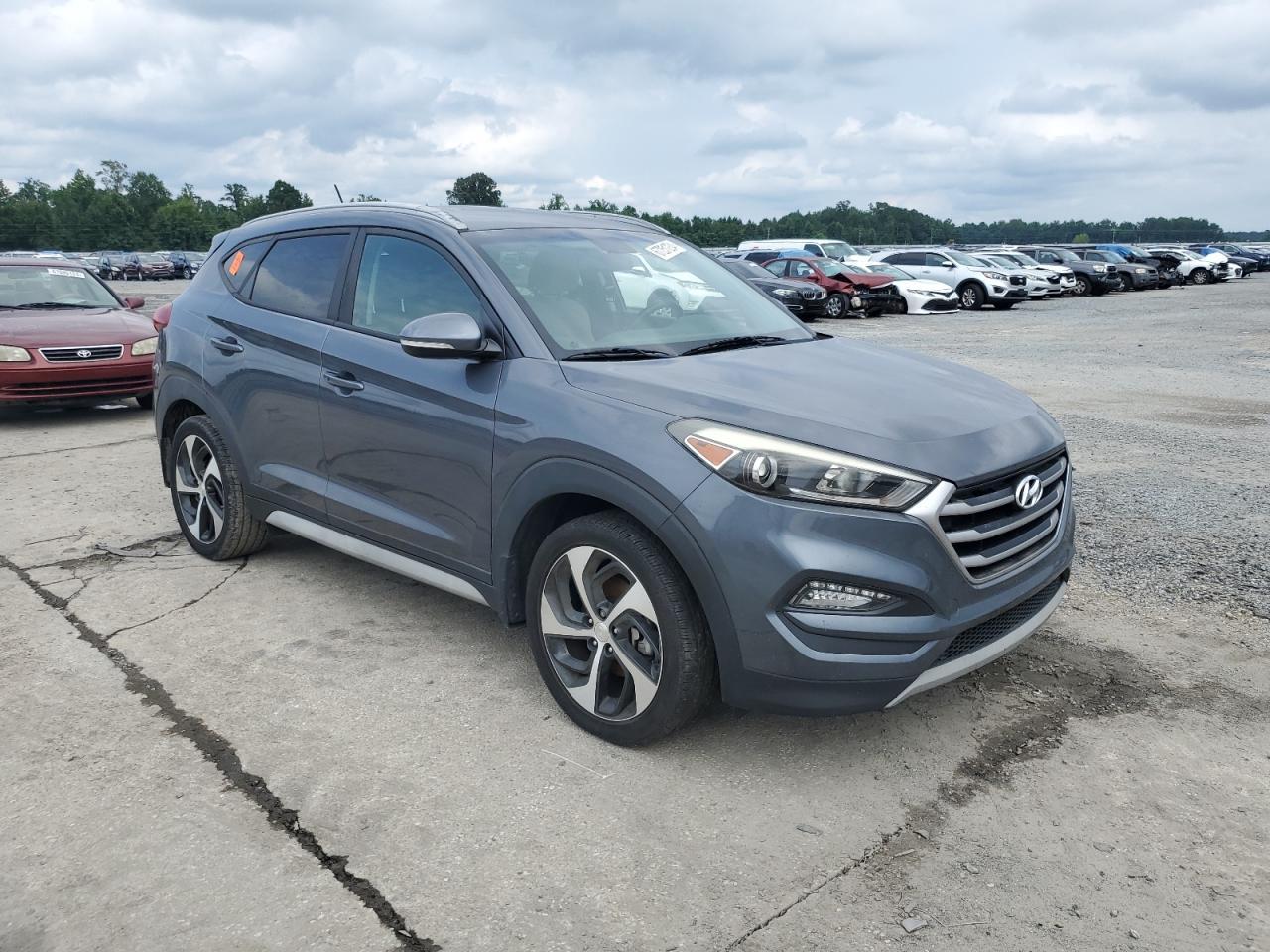2017 Hyundai Tucson Limited - Image 4