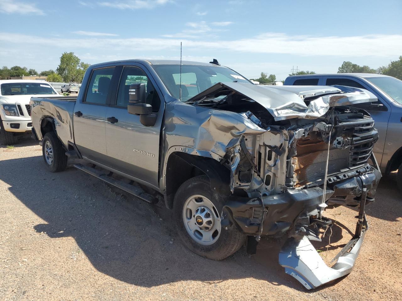 2024 Chevrolet Silverado K2500 Heavy Duty - Image 4