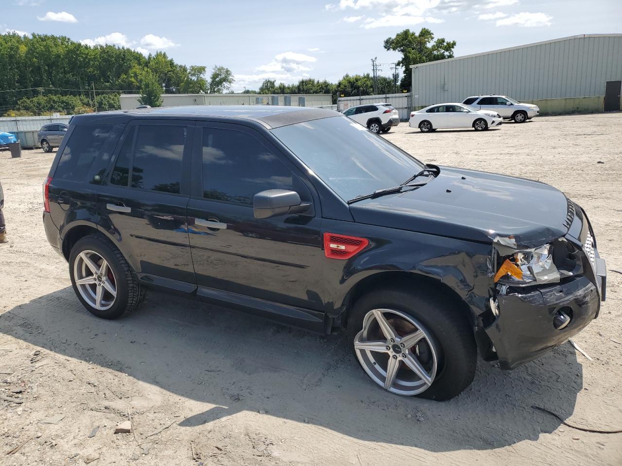 2010 Land Rover Lr2 Hse - Image 4