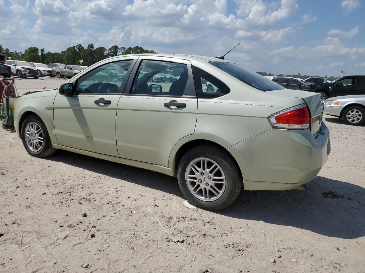 2010 Ford Focus Se - Фото 2