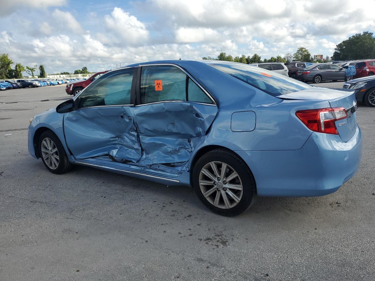 2012 Toyota Camry Base - Фото 2
