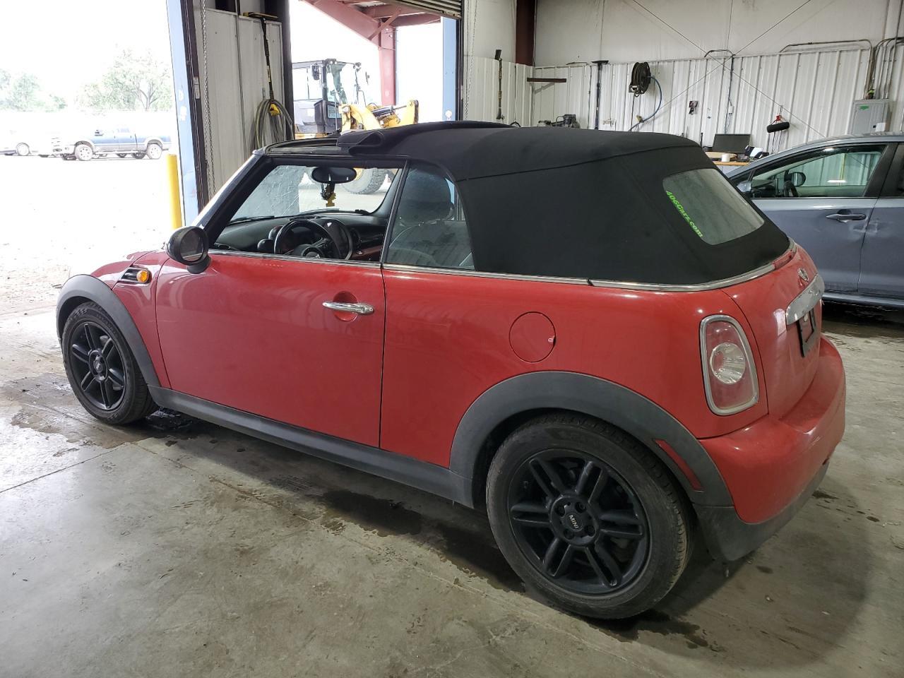 2015 Mini Cooper - Image 2