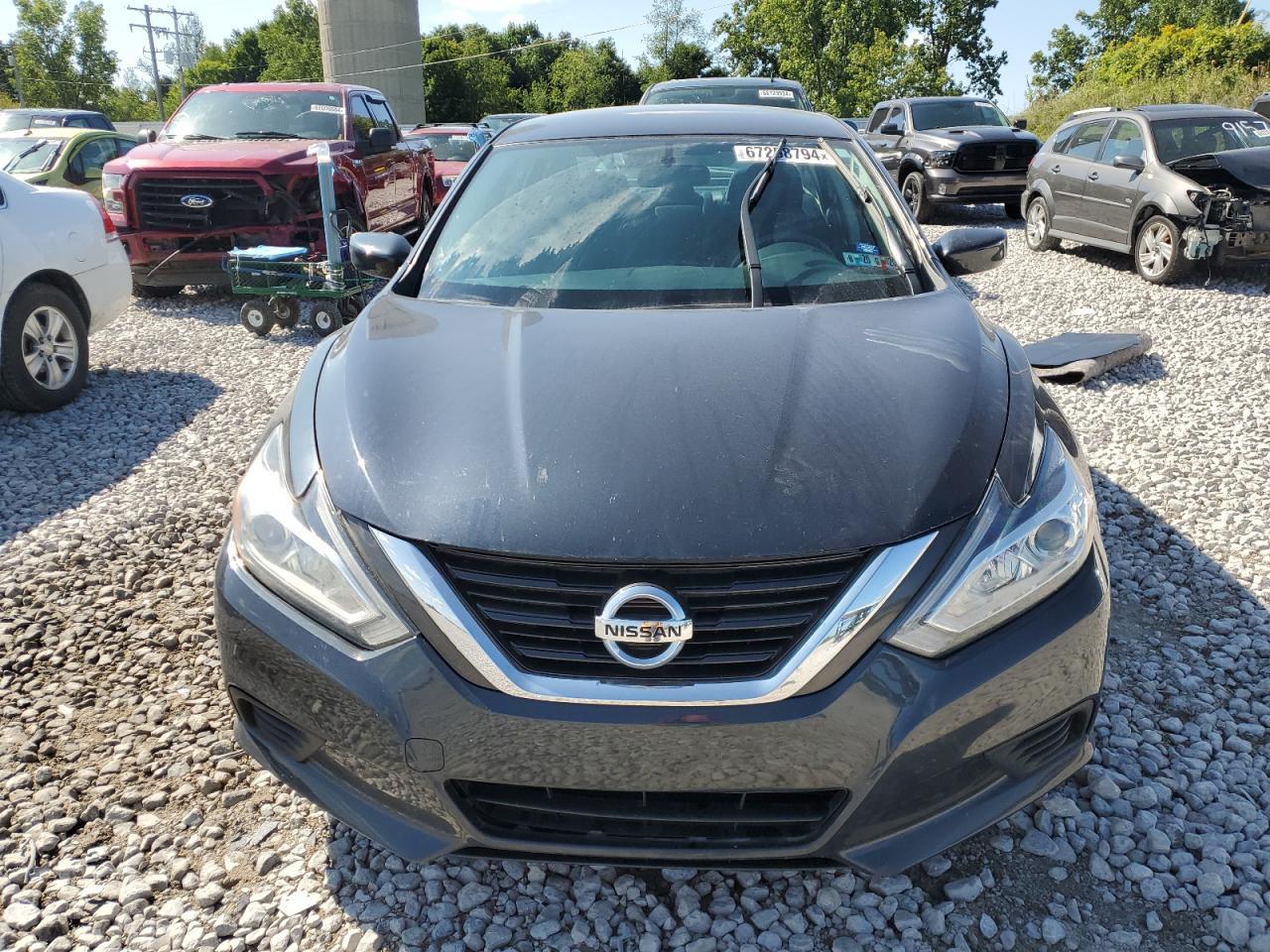 2016 Nissan Altima 2.5 - Image 5