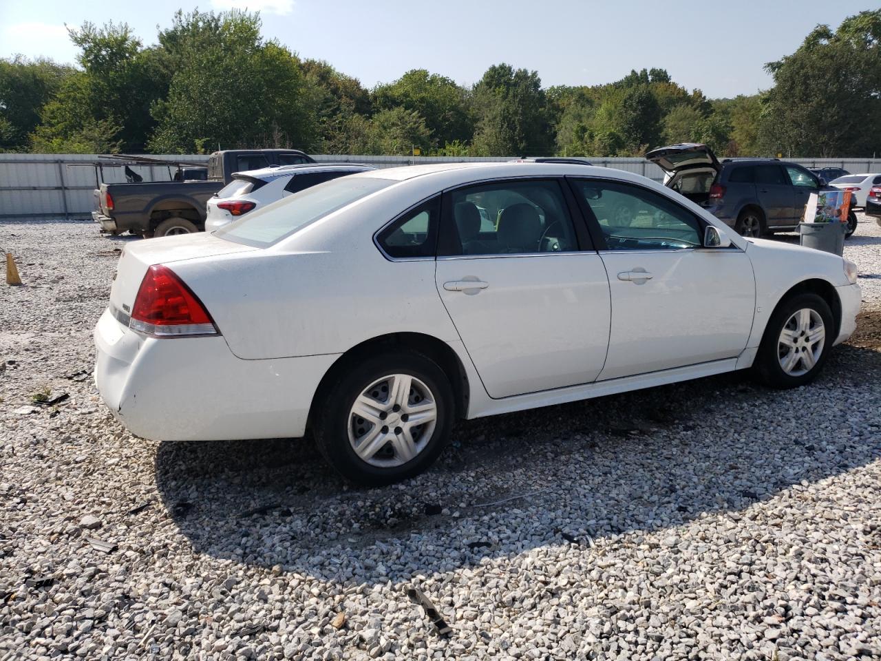 2010 Chevrolet Impala Ls - Image 3