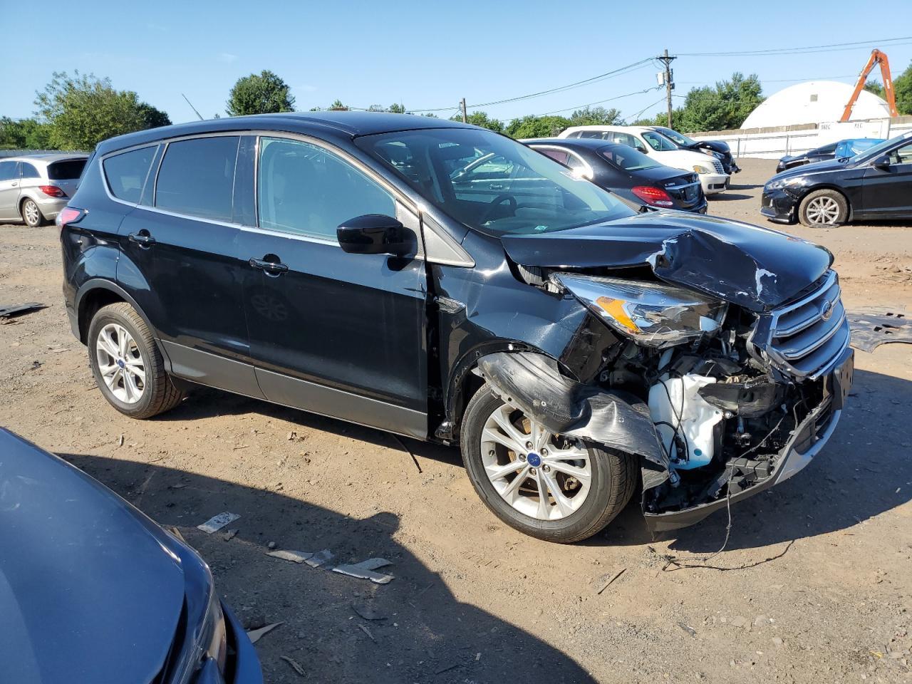 2017 Ford Escape Se - Фото 4