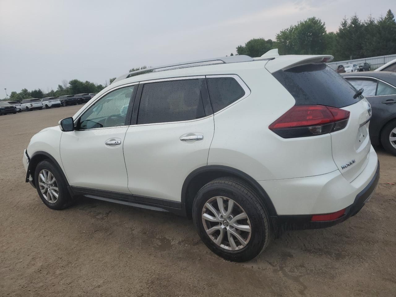 2018 Nissan Rogue S - Image 2