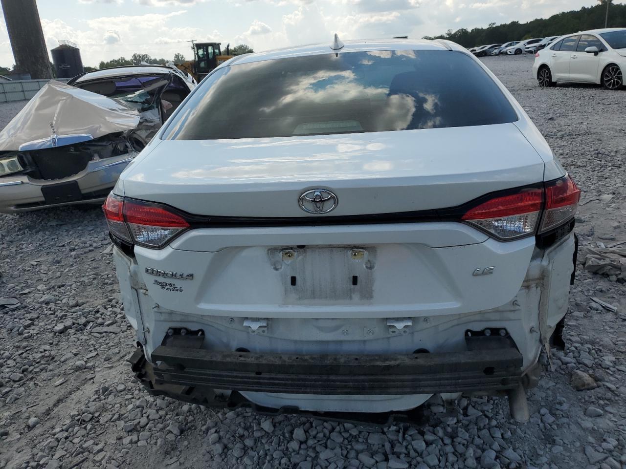 2022 Toyota Corolla Le - Image 6