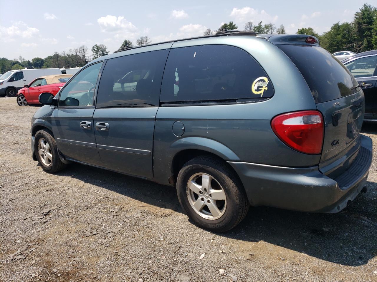 2005 Dodge Grand Caravan Sxt - Фото 2