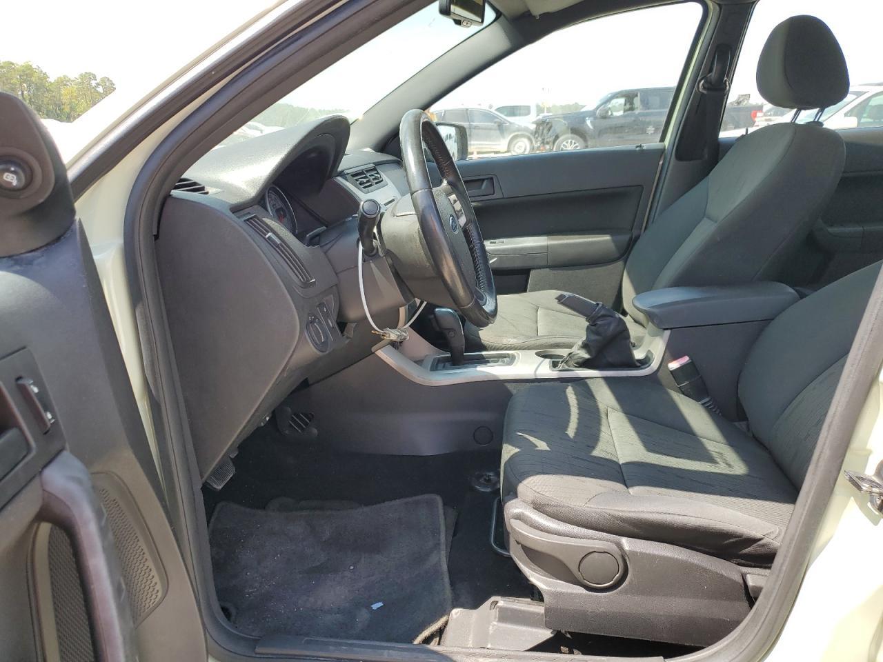 2010 Ford Focus Se - Фото 7