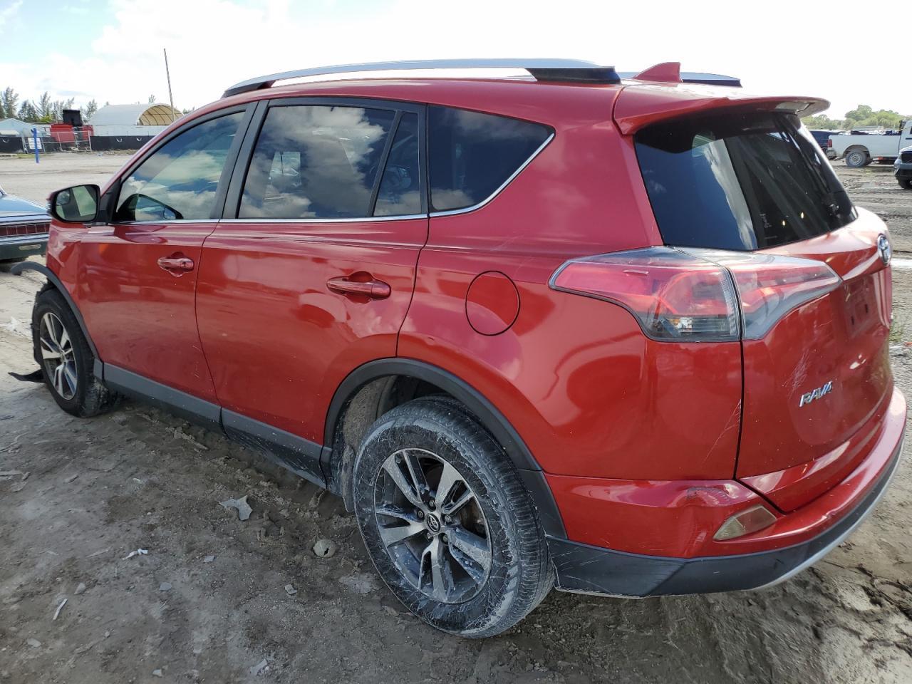 2016 Toyota Rav4 Xle - Фото 2