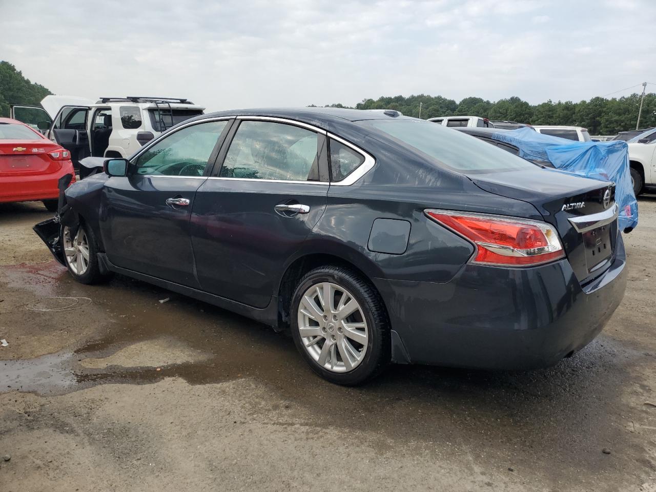 2015 Nissan Altima 2.5 - Фото 2