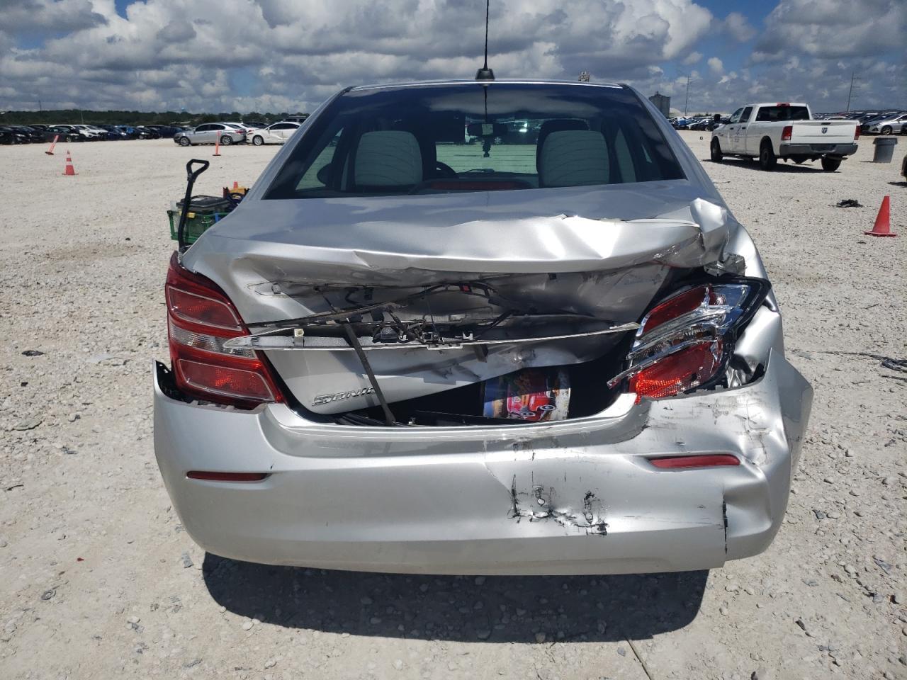 2017 Chevrolet Sonic Ls - Фото 6