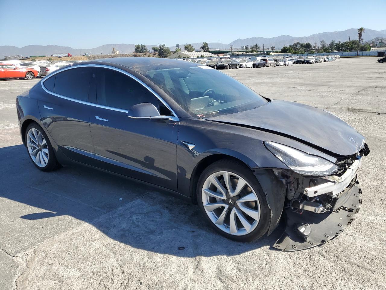 2020 Tesla Model 3 - Фото 4
