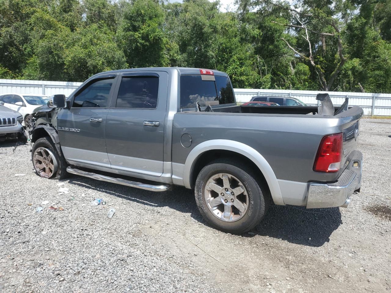 2012 Dodge Ram 1500 Laramie - Фото 2