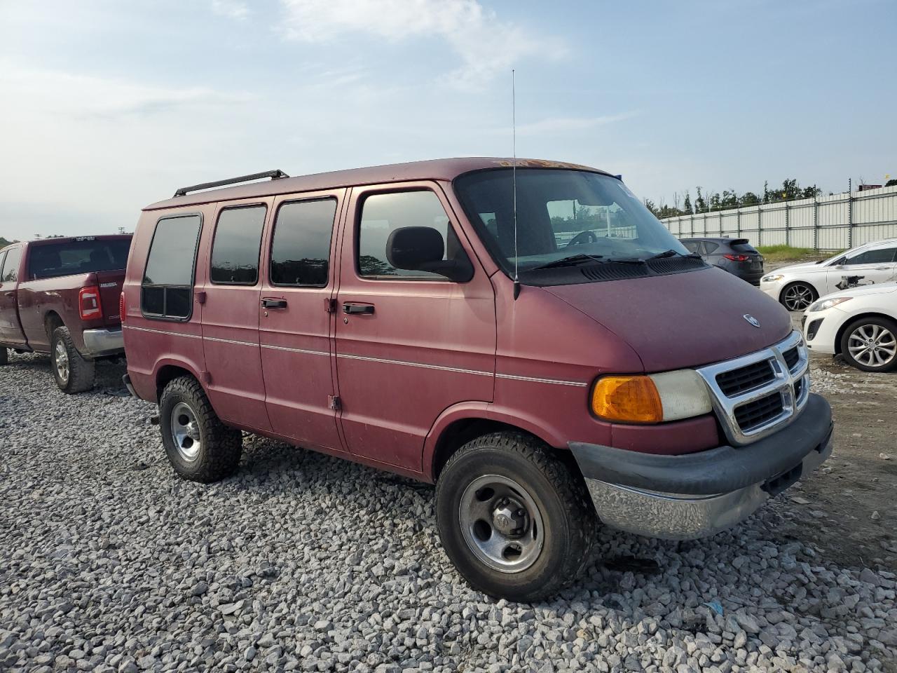 1998 Dodge Ram Van B1500 - Фото 4