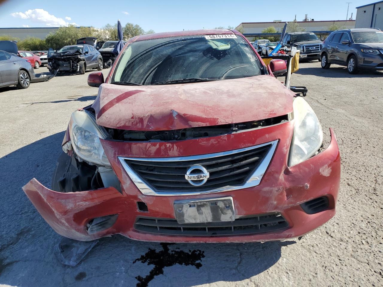 2012 Nissan Versa S - Фото 5