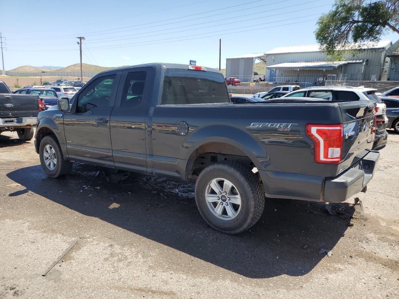 2016 Ford F150 Super Cab - Фото 2