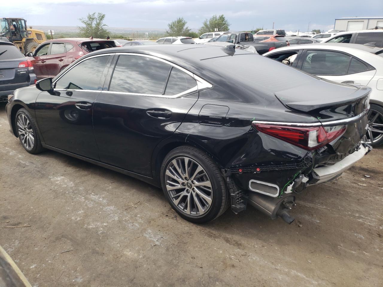 2021 Lexus Es 350 Base - Image 2