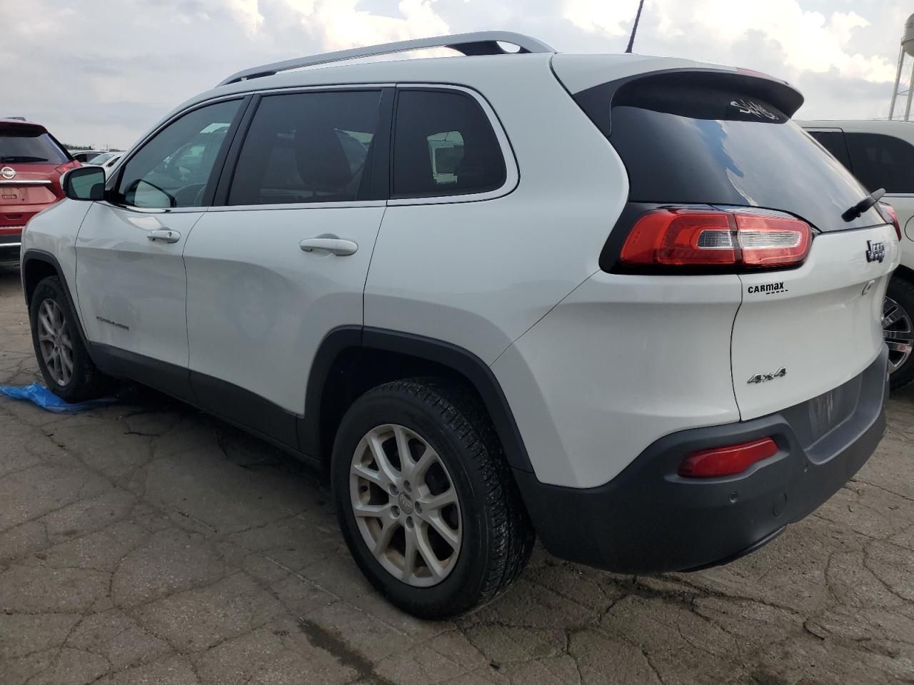 2016 Jeep Cherokee Latitude - Фото 2