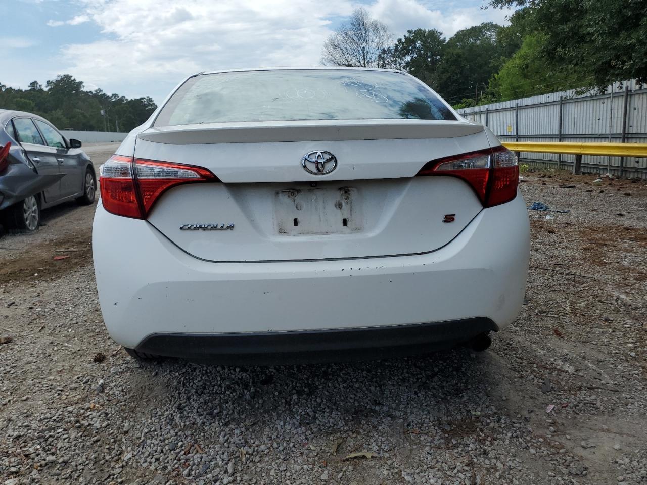 2015 Toyota Corolla L - Фото 6