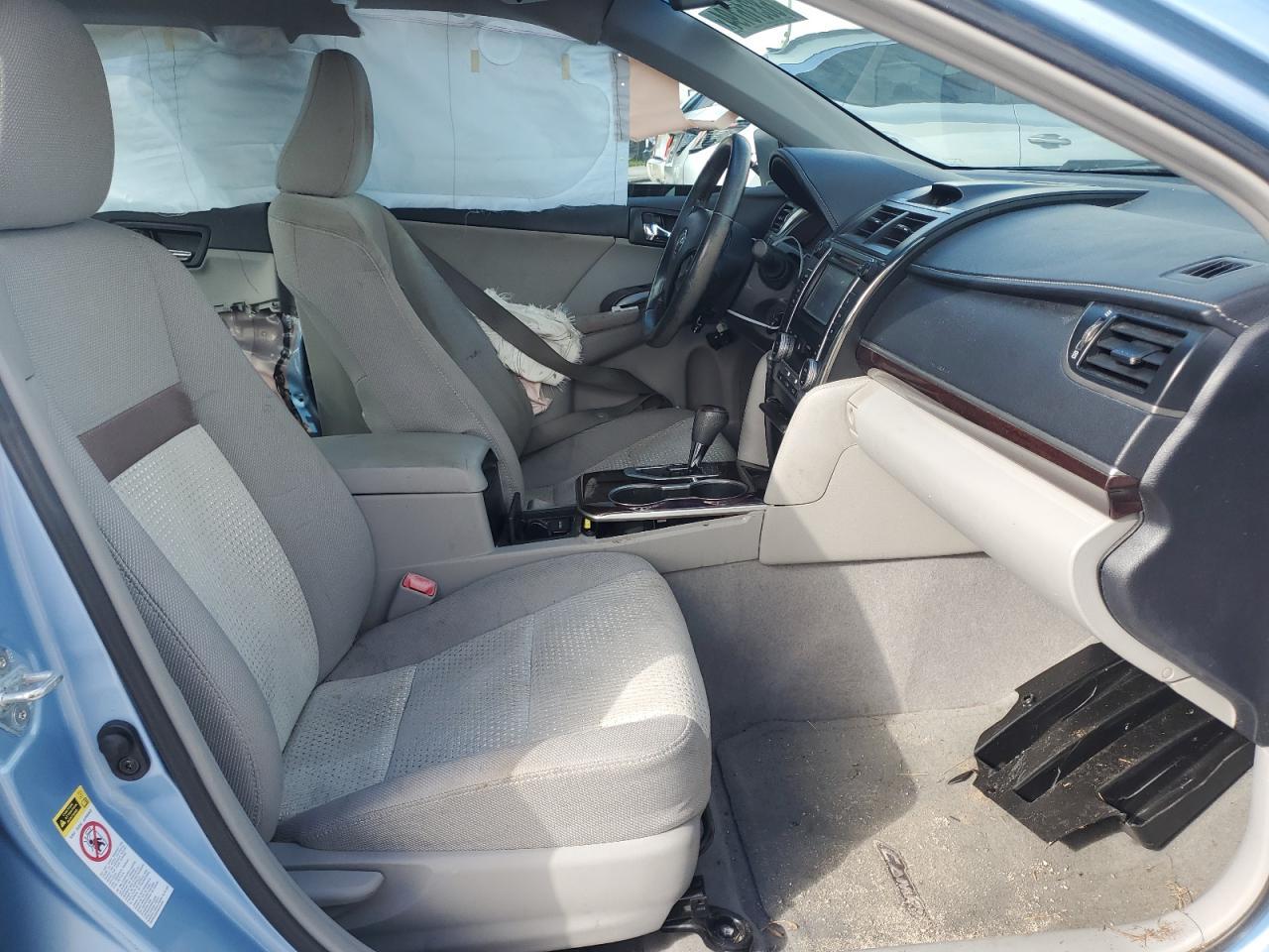 2012 Toyota Camry Base - Фото 7