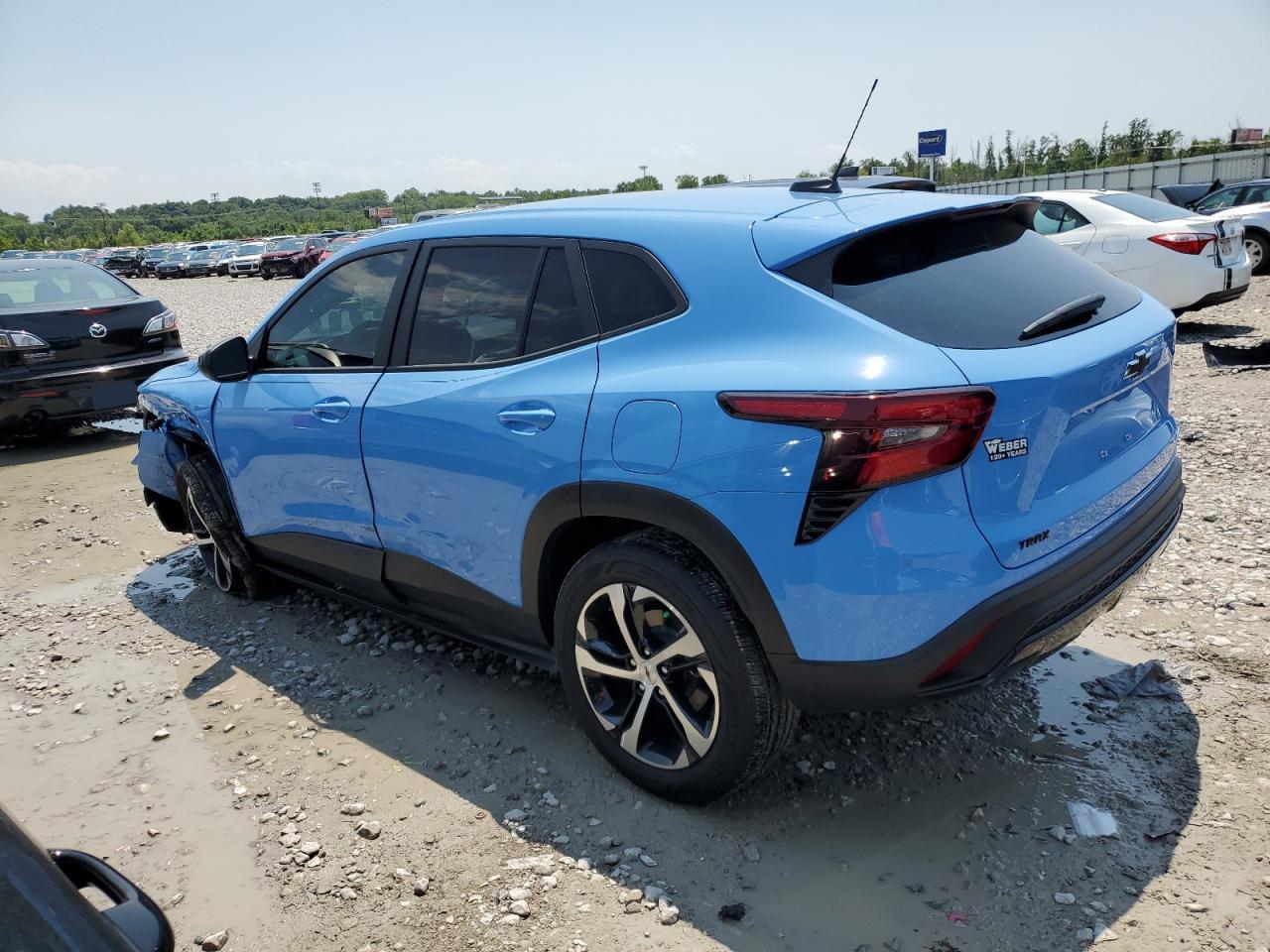 2024 Chevrolet Trax 1Rs - Фото 2