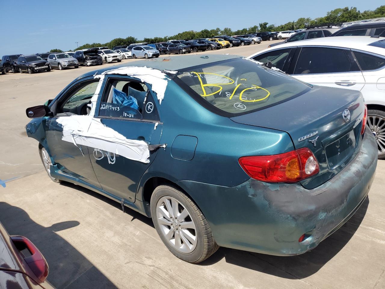 2010 Toyota Corolla - Фото 2