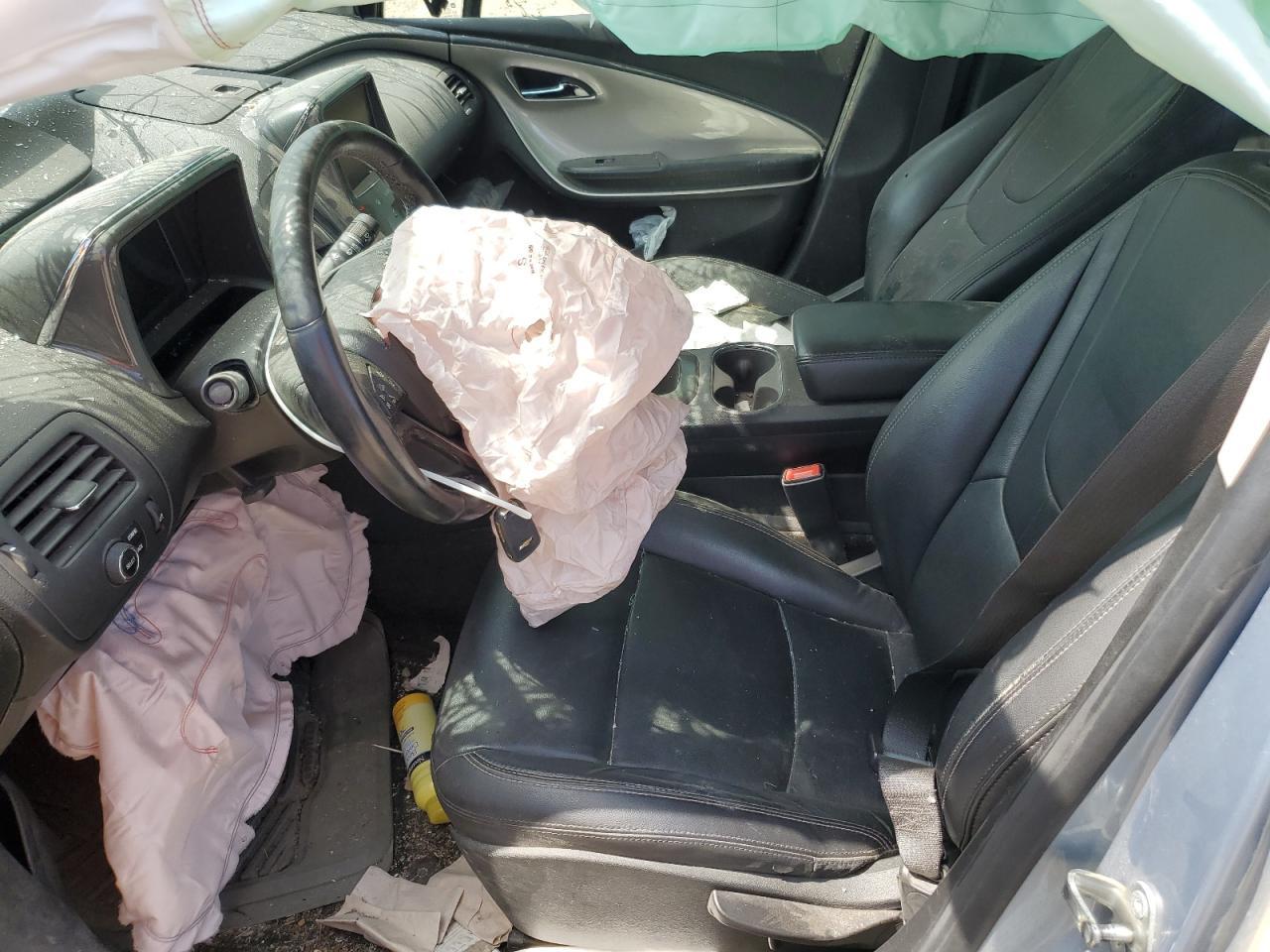 2014 Chevrolet Volt - Image 7