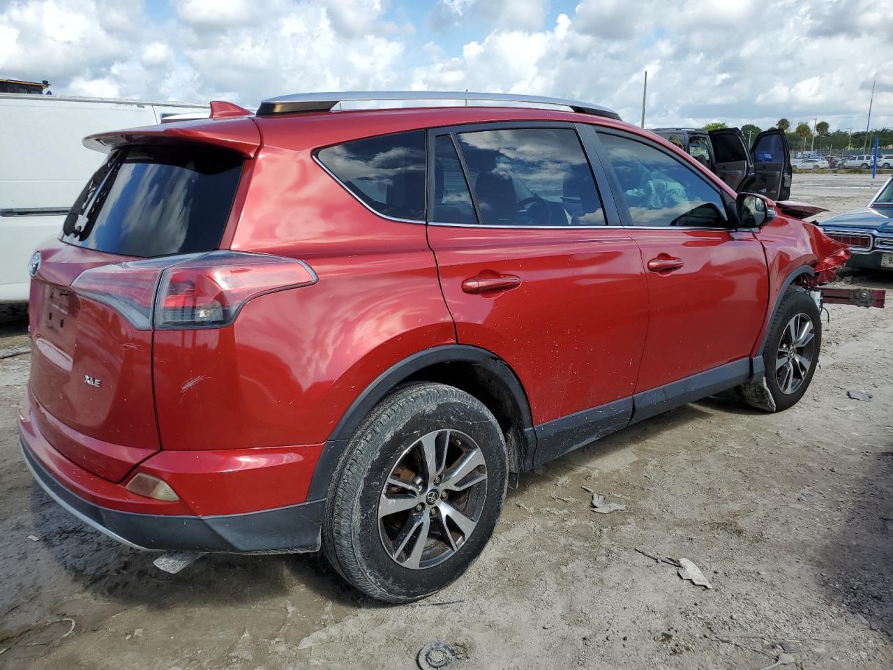 2016 Toyota Rav4 Xle - Фото 3