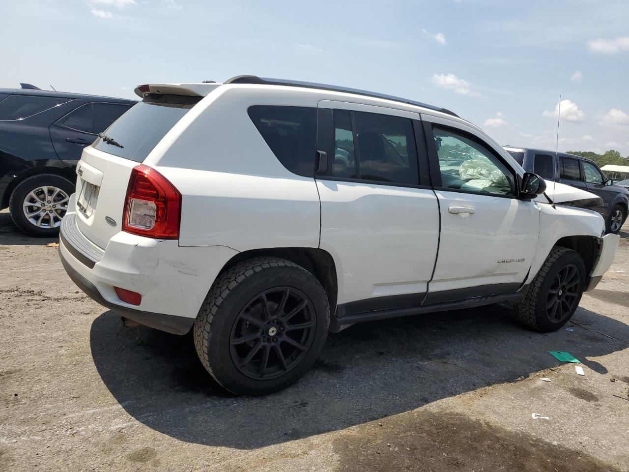 2013 Jeep Compass Latitude - Фото 3